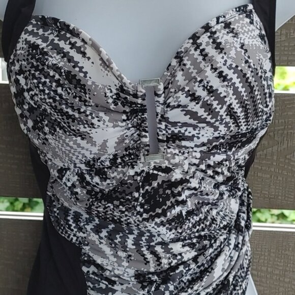 Skye women's swimwear bikini size Large - Picture 6 of 11